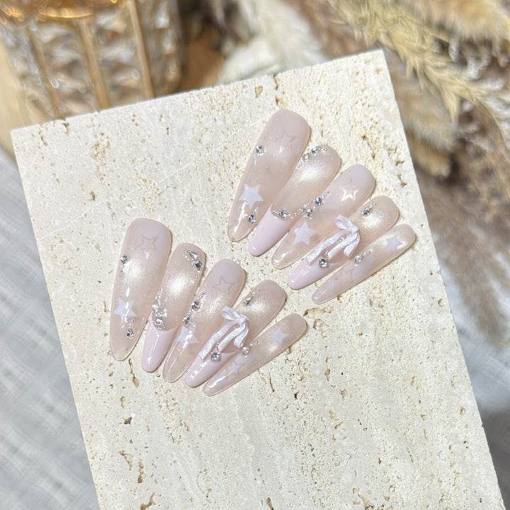 Elegant Starry Inspired Press-On Nail Art Set Stornfield