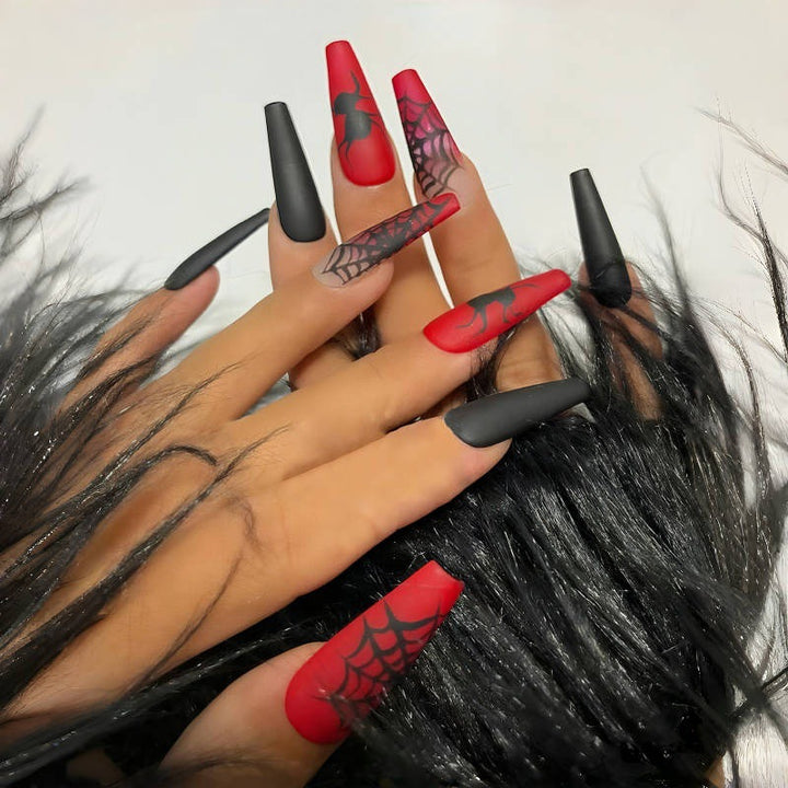 Halloween-Themed Press-On Nail Art Stornfield
