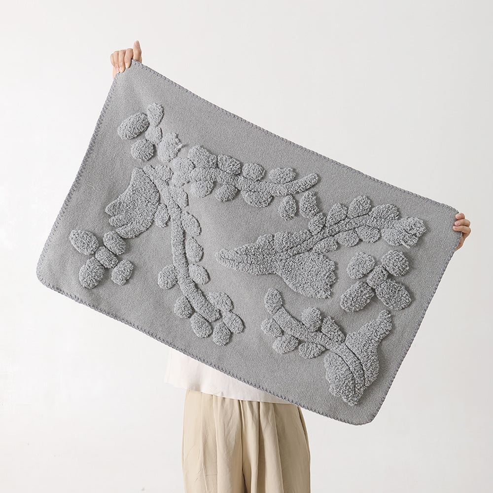 Luxurious organic cotton bath mat with relief pile structure Stornfield