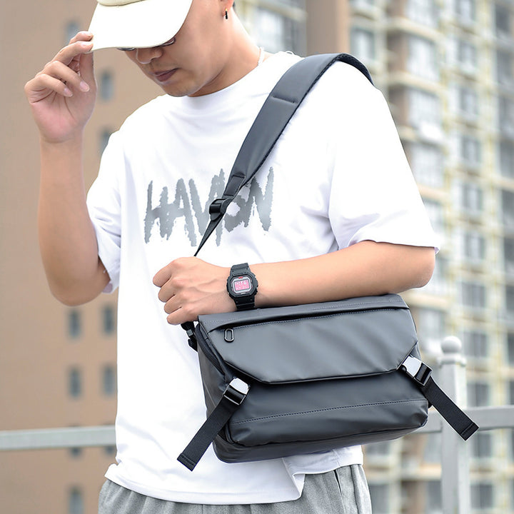 Elegant Crossbody Messenger with Innovative Design Stornfield