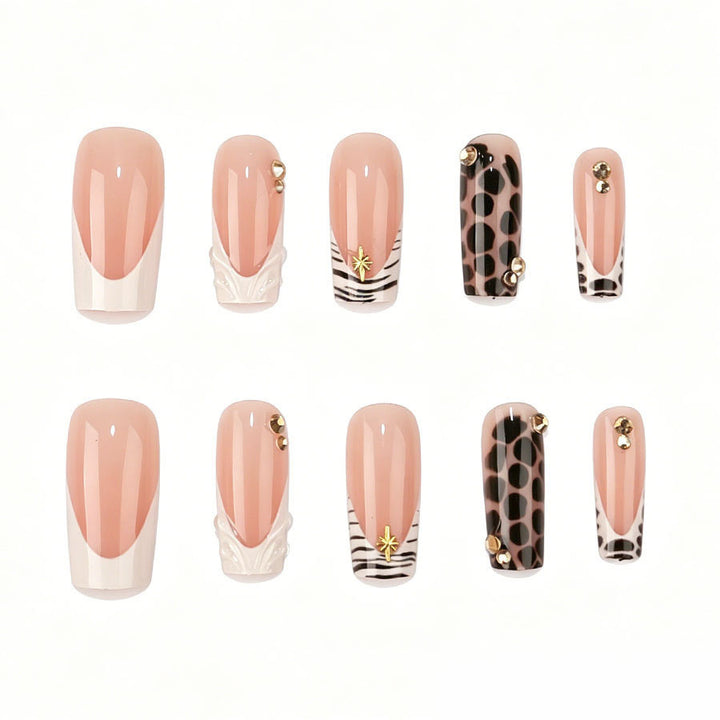 Artificial nail set with luxurious 3D details Stornfield