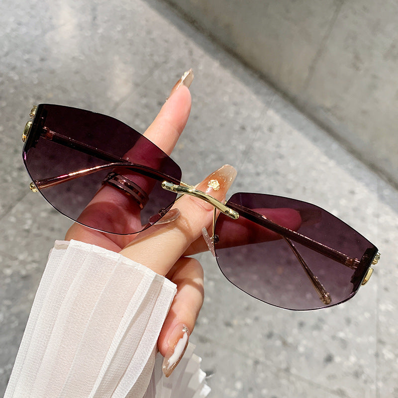 Women's fashionable sunglasses with innovative checkered design Stornfield