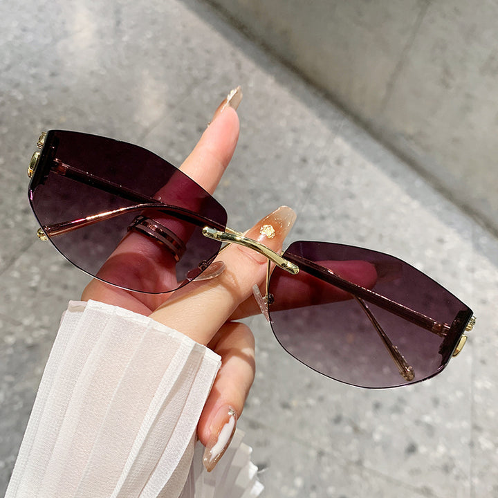 Women's fashionable sunglasses with innovative checkered design Stornfield