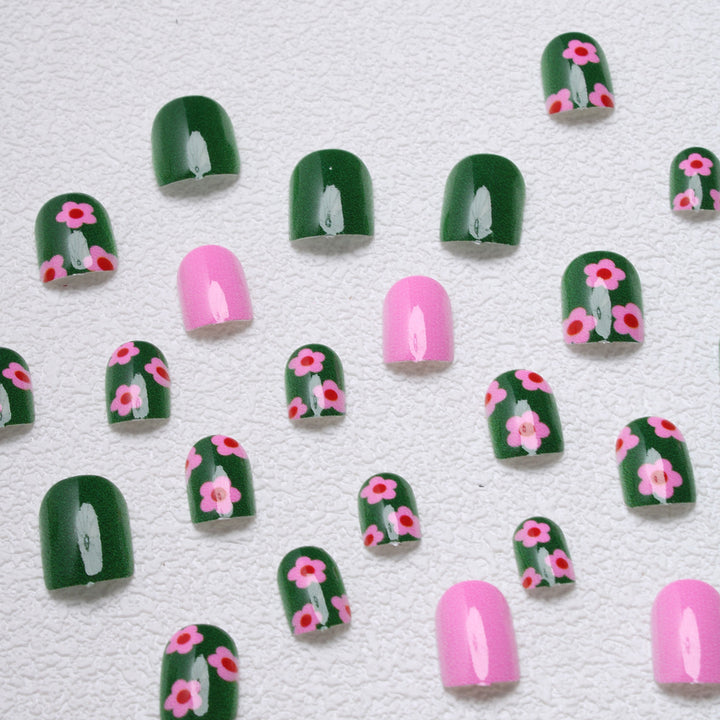 Playful Floral Press-On Nails Stornfield