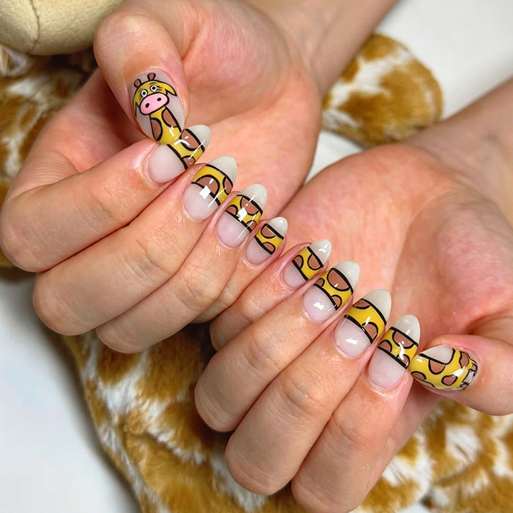 Creative Animal-Themed Press-On Nail Set Stornfield