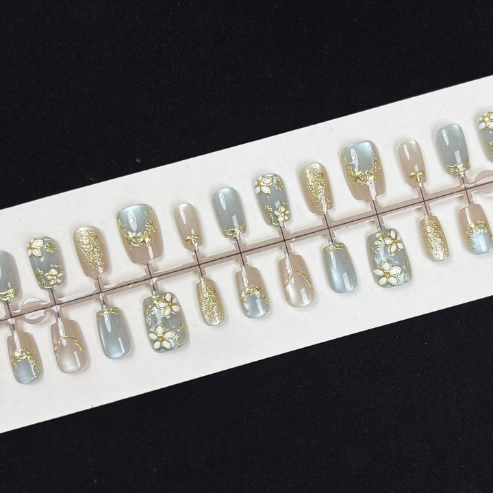 Floral-Themed Press-On Nail Kit Stornfield