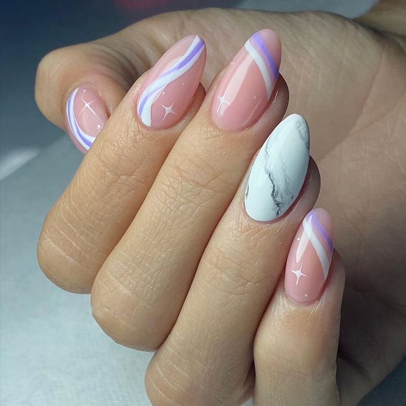 Artistic Press-On Nail Set with Abstract Marble and Gradient Designs Stornfield