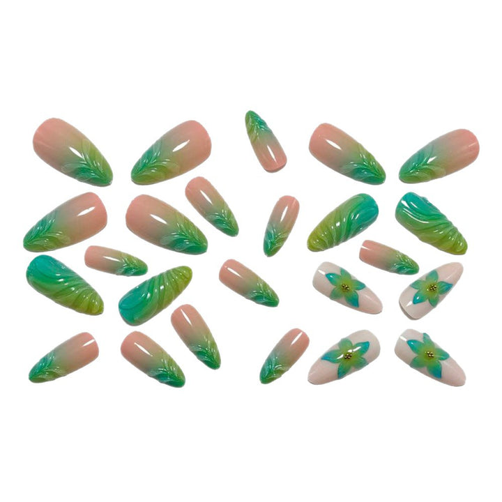Artificials nails with elegant flower design and gradient color Stornfield