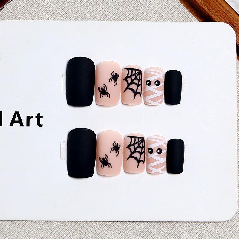 Halloween-Themed Nail Art Kit Stornfield