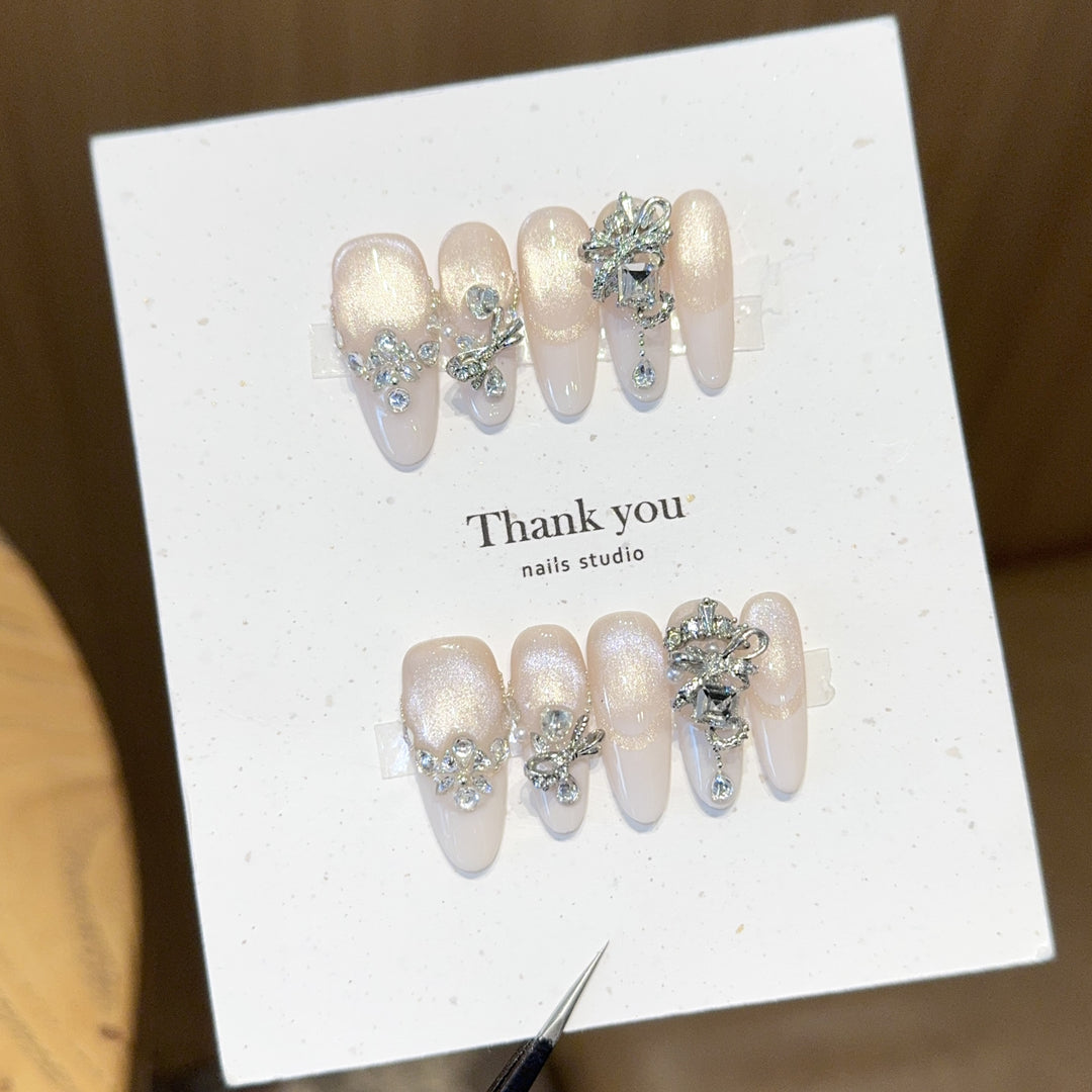 Elegant application of artificial nails Stornfield