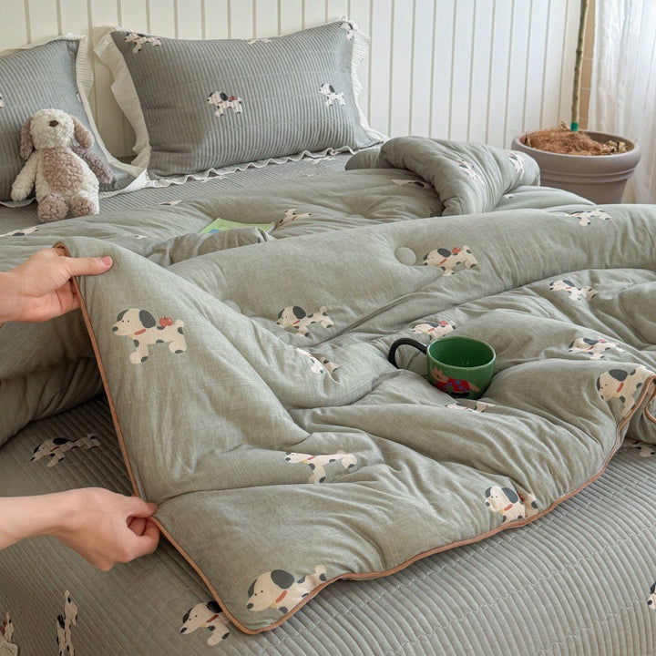 Quilted Cotton-Blend Light Comforter with Botanical Micro-Print and Contrast Piped Edge
