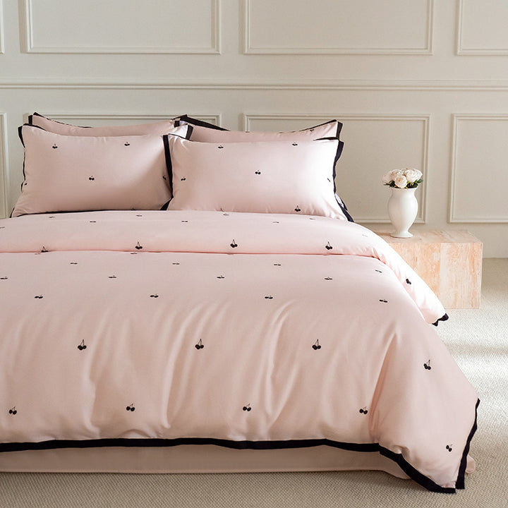 Embroidered Cherry Cotton-Sateen Duvet Cover Set with Contrast Piped Edge