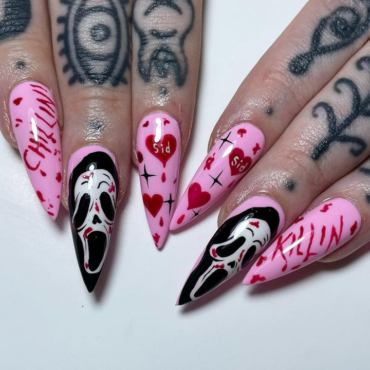 Holiday-Themed Press-On Nail Art Stornfield