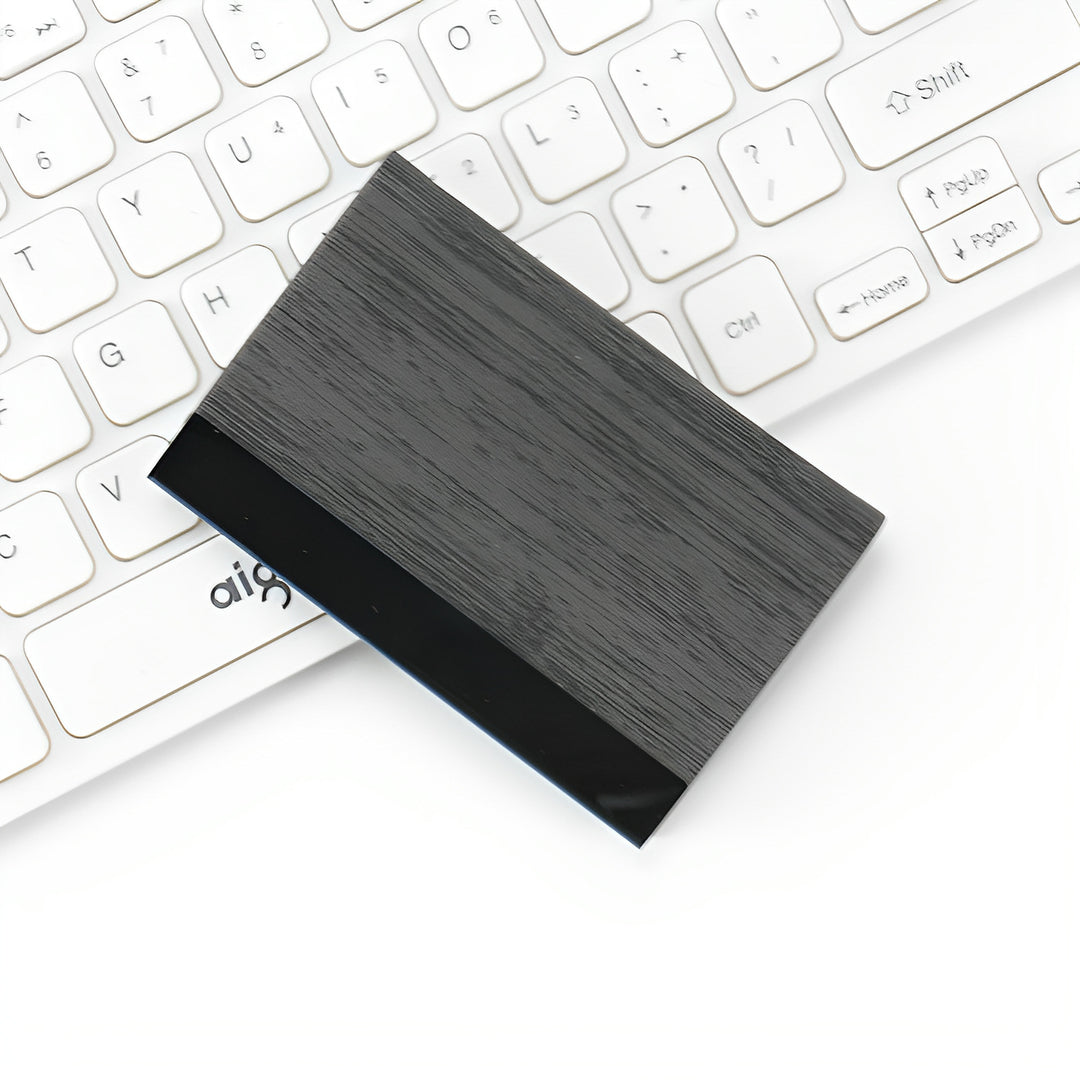 Elegant Wooden RFID-Blocking Card Holder