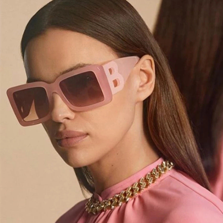 Ladies fashionable sunglasses in trendy leopard design Stornfield