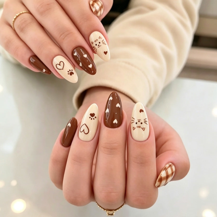 Nail art set with playful animal and heart design Stornfield
