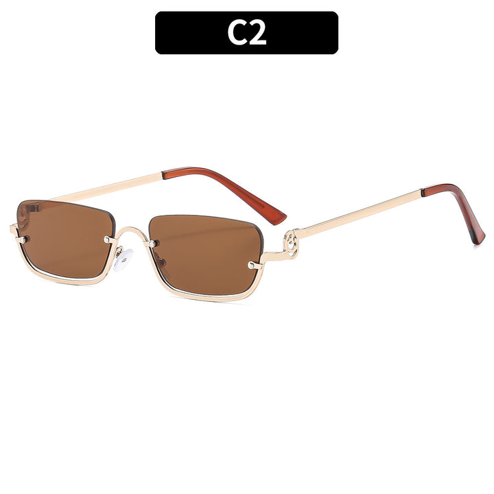 Retro-Inspired Metal Frame Sunglasses