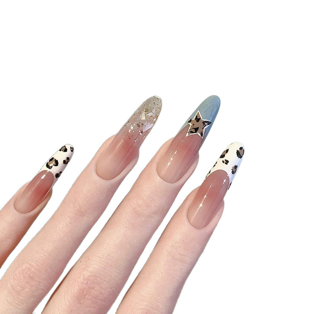 Artificial nails with creative glitter effect and animal design Stornfield