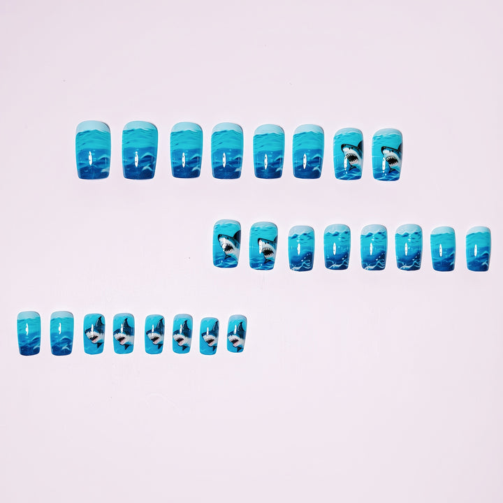 Creative nail art with spectacular shark motif Stornfield