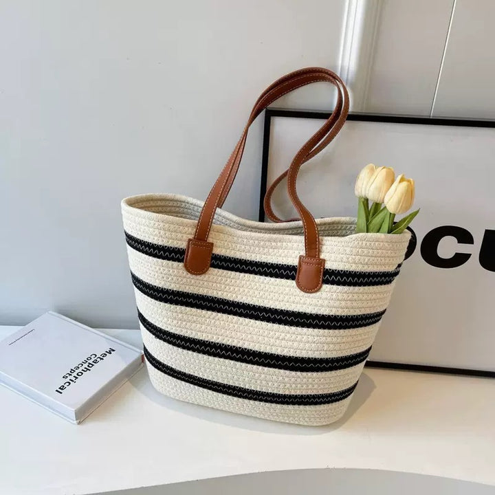 Spacious straw tote bag with leather handles Stornfield