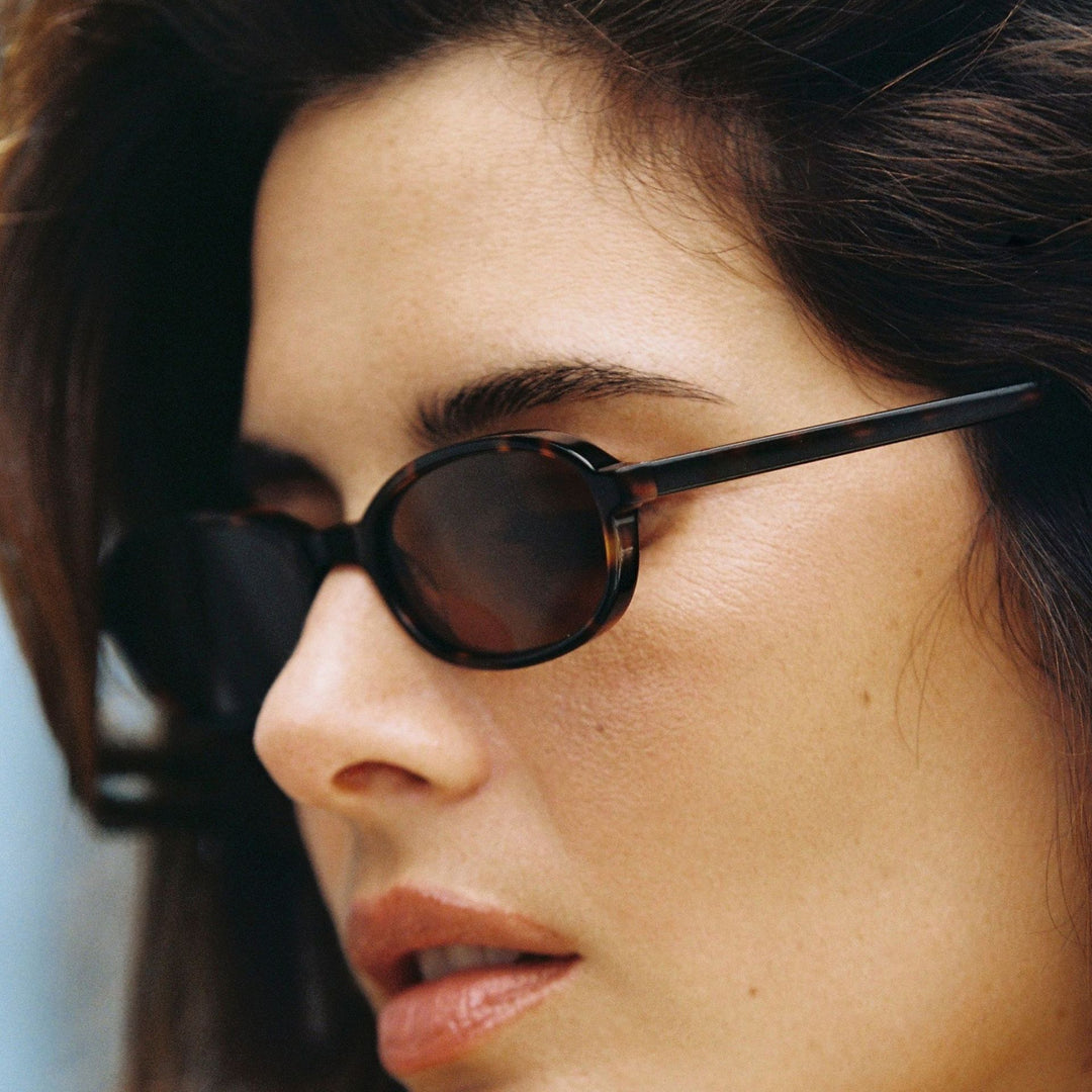 Ladies fashionable sunglasses in elegant tortoiseshell design Stornfield