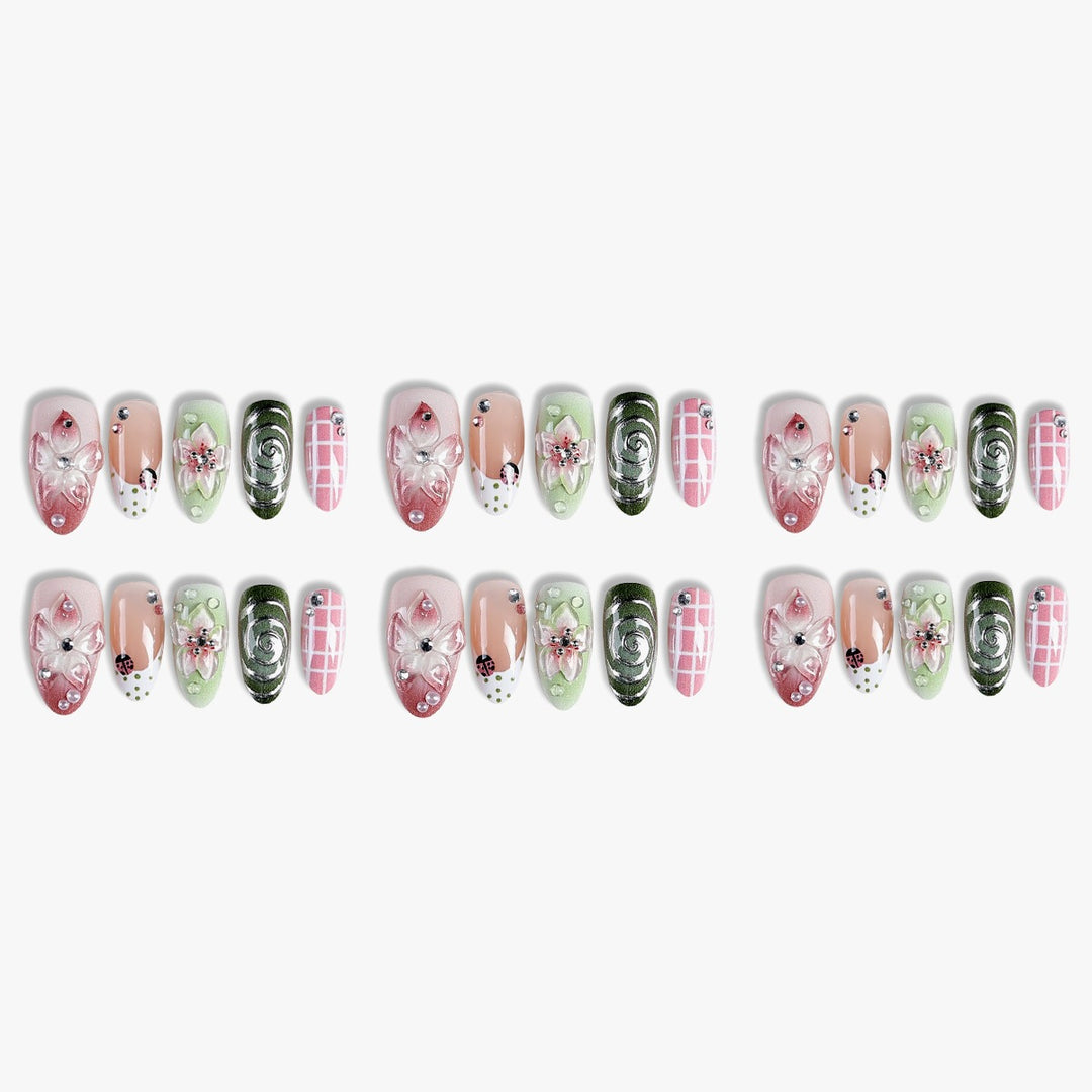 Artificial nail set with floral patterns and unique 3D details Stornfield
