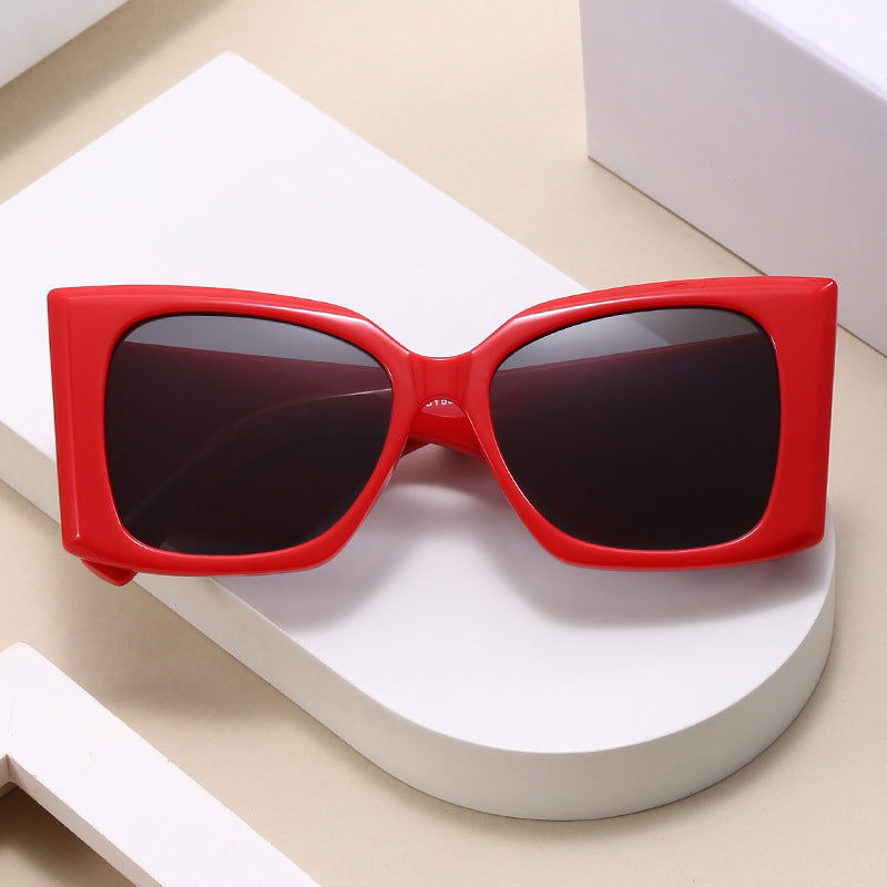 Women fashionable oversized sunglasses with geometric frame Stornfield