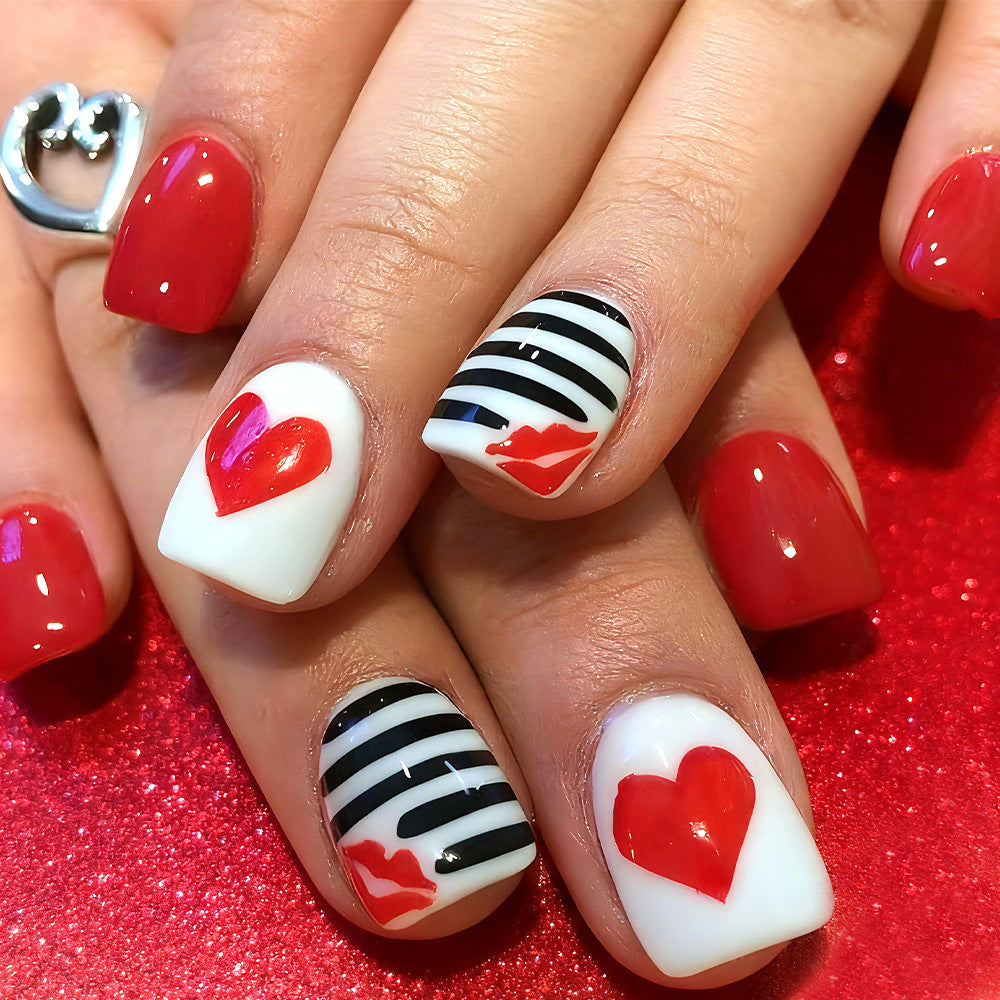 Artistic Heart-Themed Press-On Nail Art Stornfield