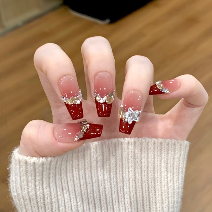 Glamorous artificial nails with elegant rhinestone design Stornfield