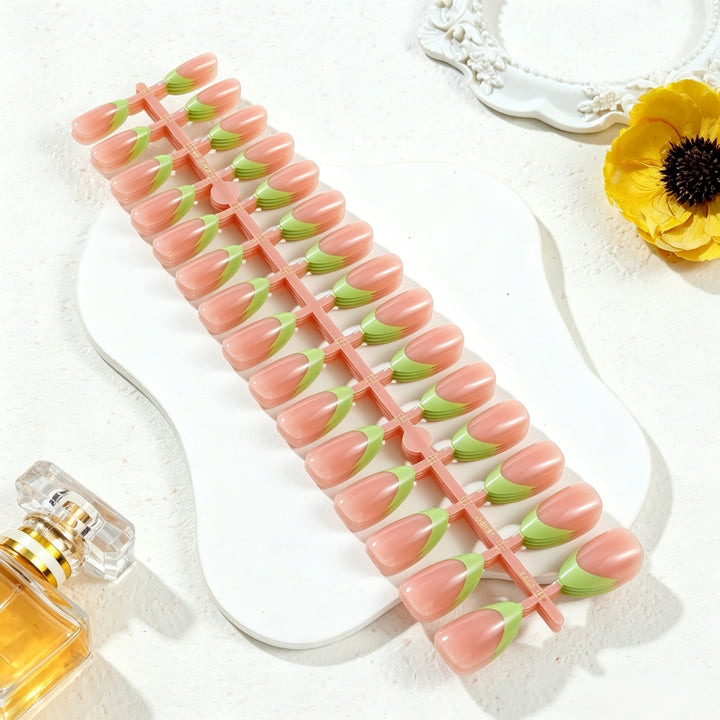 Decorative Press-On Nail Tips Stornfield