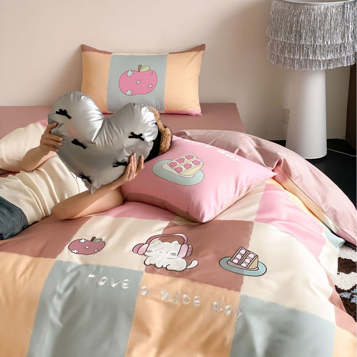 Cute Embroidered Puppy Cotton Sateen Duvet Cover Set with Gingham Reversible Shams