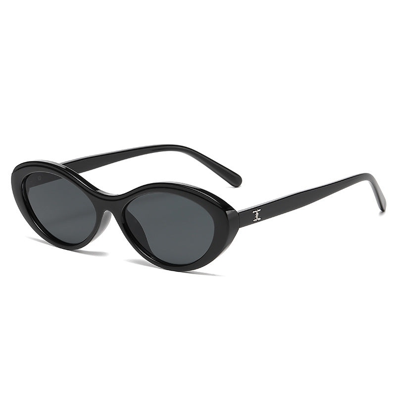 Ladies stylish sunglasses in oval design Stornfield