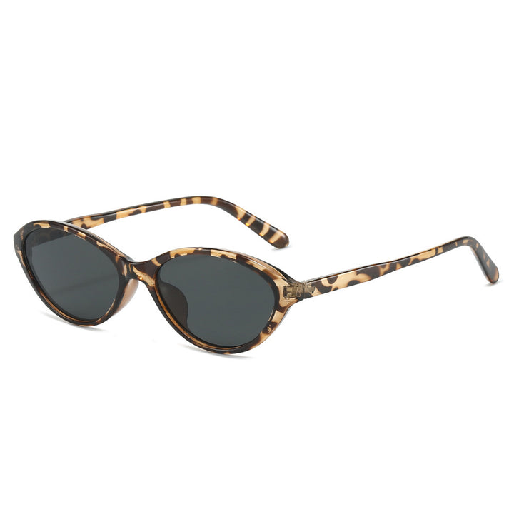 Elegant Cat-Eye Sunglasses Stornfield