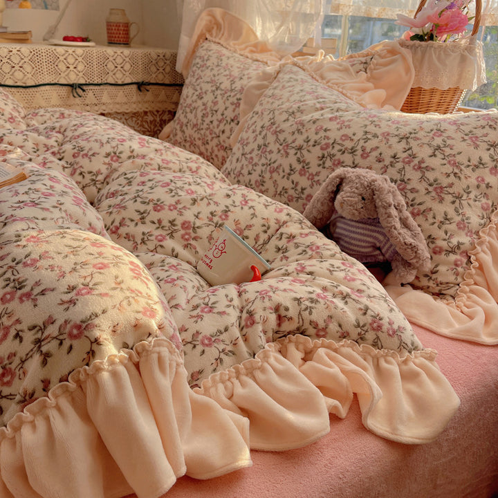 Floral Design Cozy Bedding Set