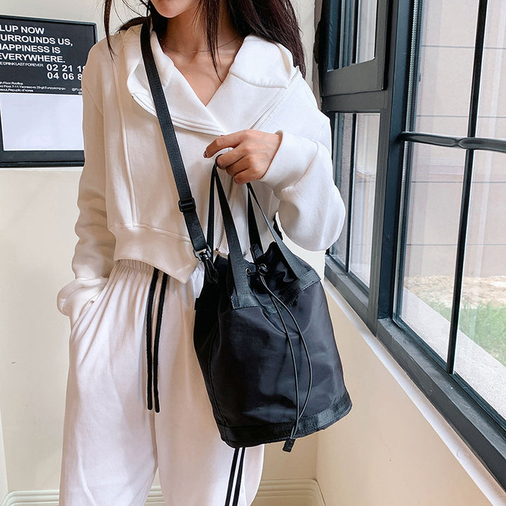 Comfortable sports bag with removable shoulder strap Stornfield