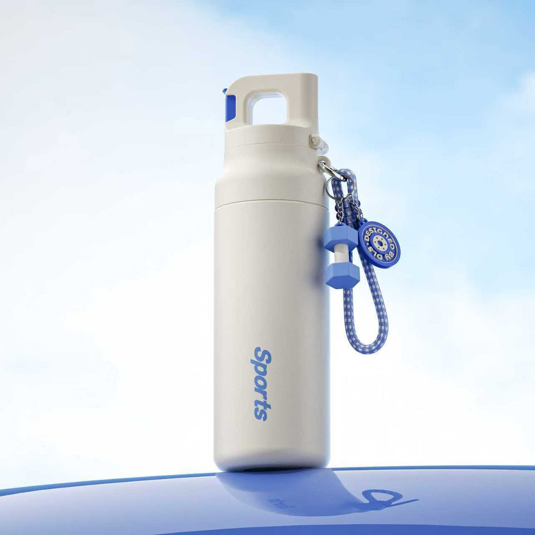 Ladies sporty water bottle with innovative closure Stornfield