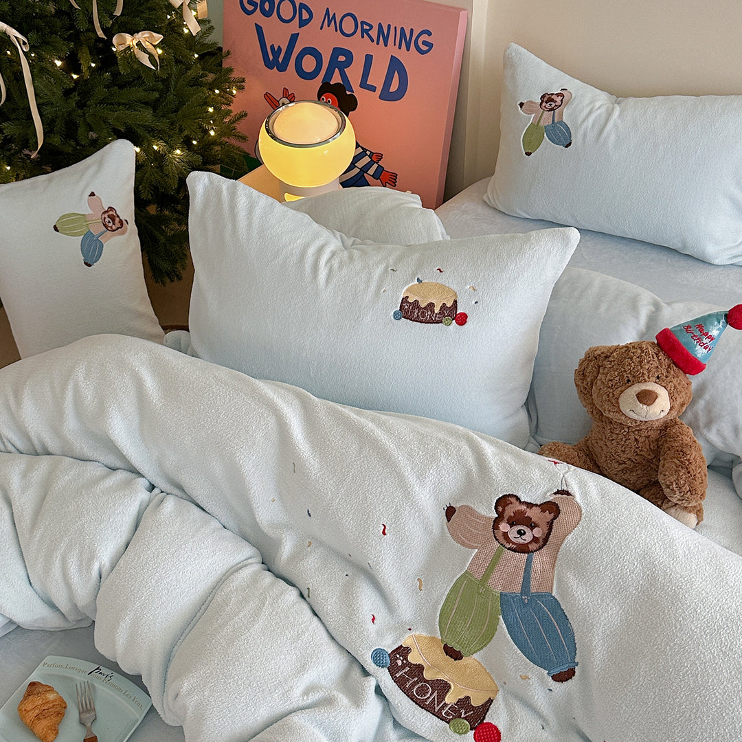 Children's Embroidered Bear Cotton Duvet Cover Set with Plush-Texture Reversible Back & Pom-Pom Corners