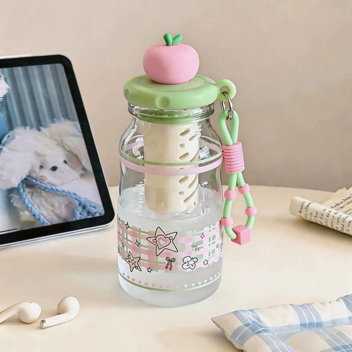 Ladies trendy and practical water bottle with fruit lid Stornfield