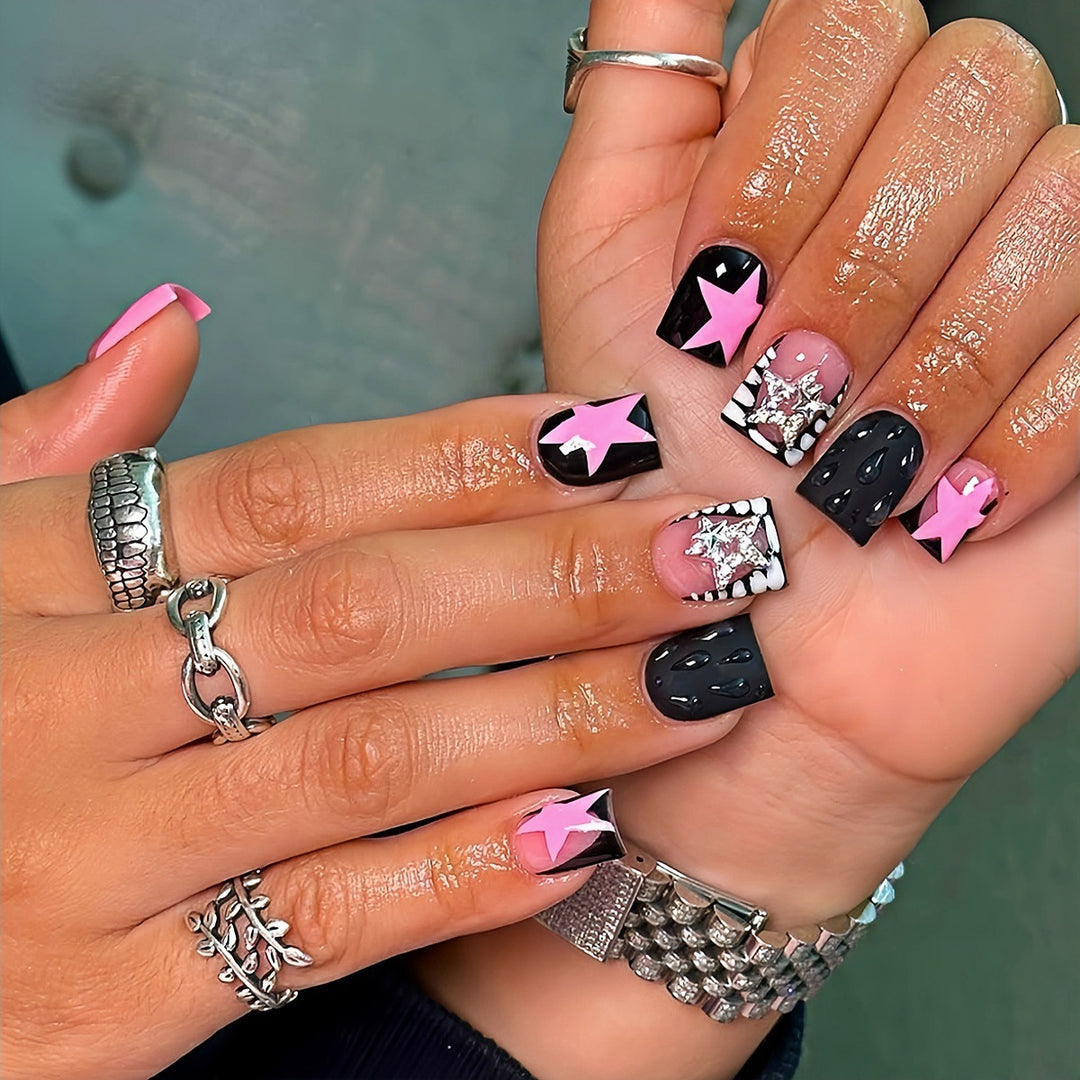 Artistic Star-Embellished Nail Art Extensions Stornfield
