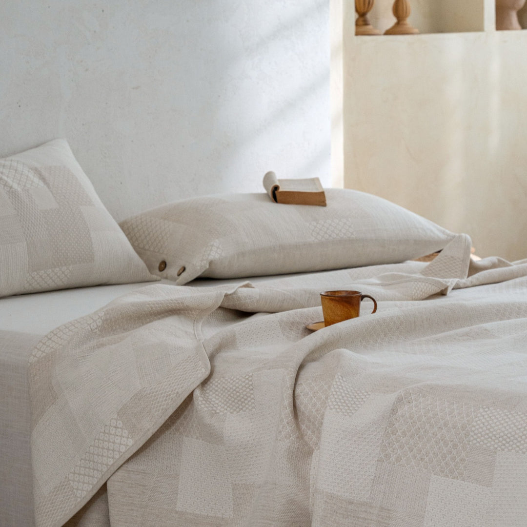 Reversible Textured Jacquard Cotton Coverlet with Button-Closure Pillowcase Set