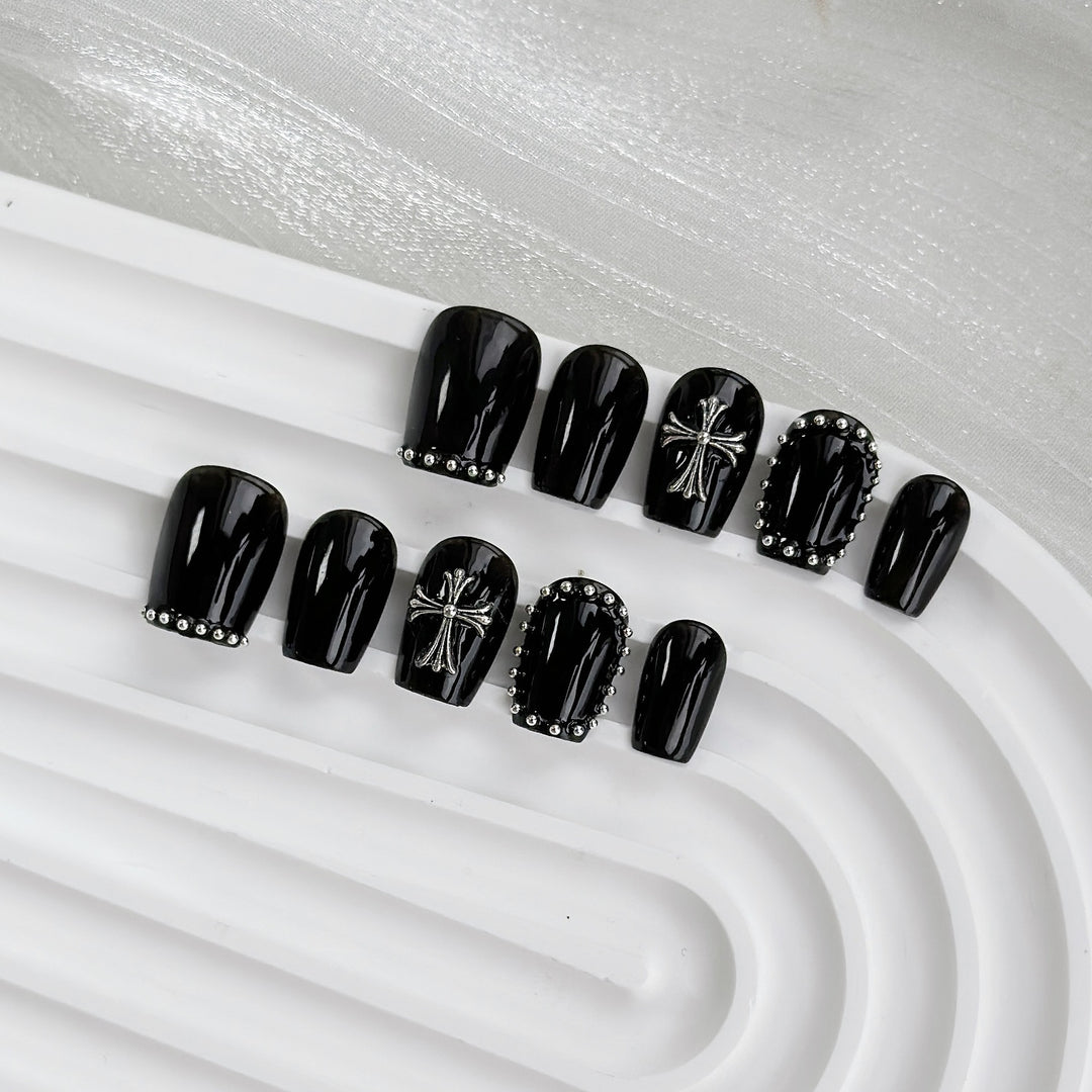 Decorative Press-On Nail Set with Silver Accents