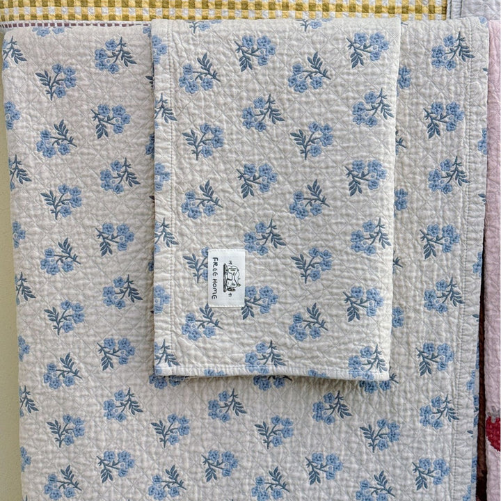 Ladies cuddly blanket with cute horse motif Stornfield