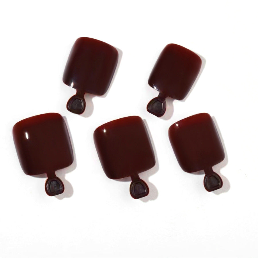 Artificial nail set with elegant rounded shapes and glossy finish Stornfield