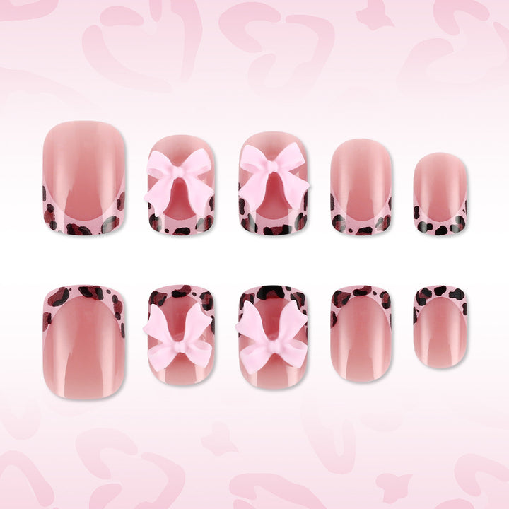 Elegant Animal Print Nail Art Set Stornfield