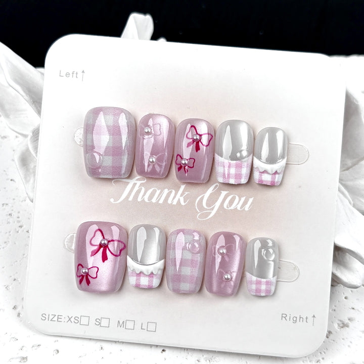Bow-Embellished Press-On Nail Art Set