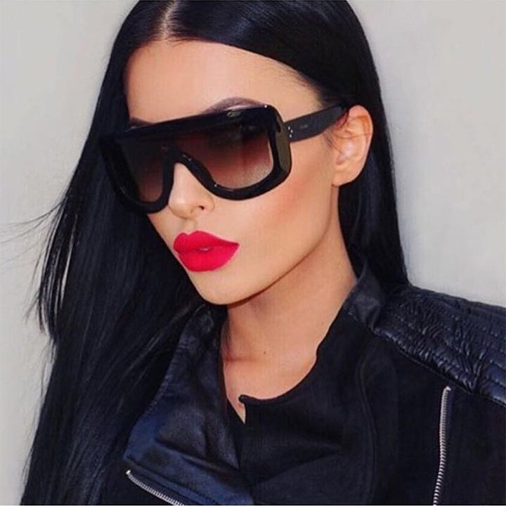 Women's sporty oversized sunglasses with futuristic design Stornfield