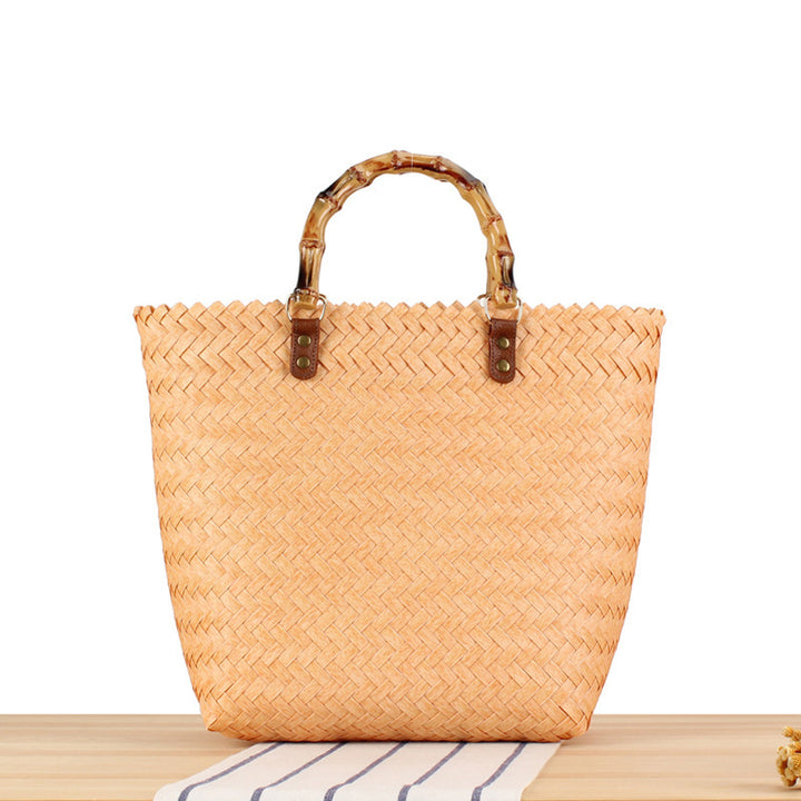 Stylish shopping bag made of braided natural material Stornfield