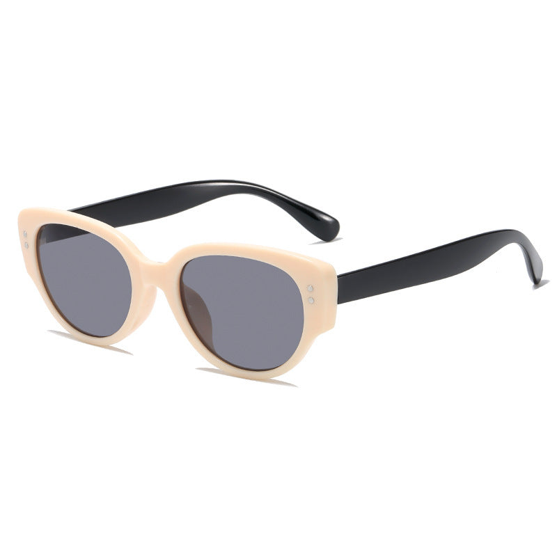 Retro-Inspired Cat Eye Sunglasses Stornfield