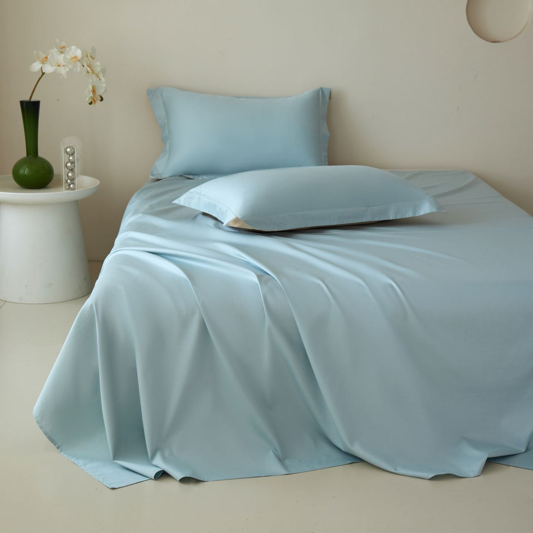 Luxury Cotton Sateen Bed Sheet Set with Deep Pockets and Flanged Pillowcases