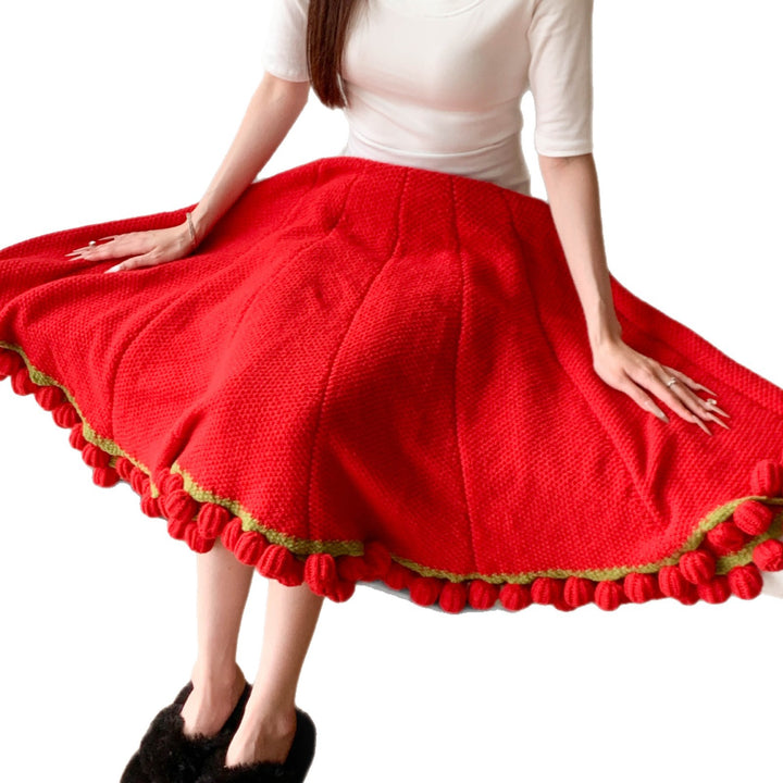 Cozy Blanket with Playful Pompons Stornfield